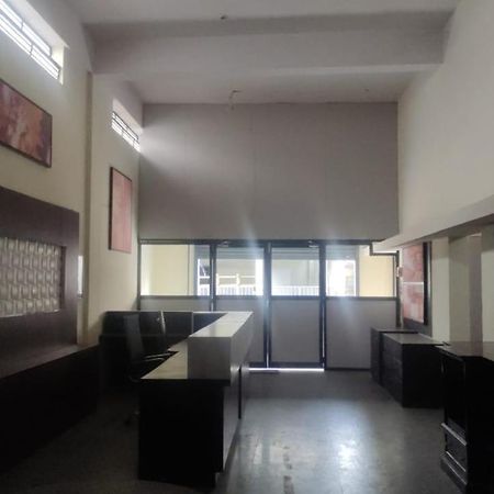 Abuzz Oxfordcaps Bannerghatta バンガロール エクステリア 写真